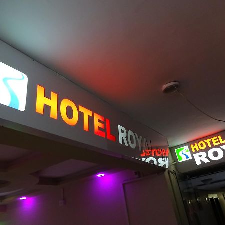 Hotel Royal Inn Ahmedabad Esterno foto